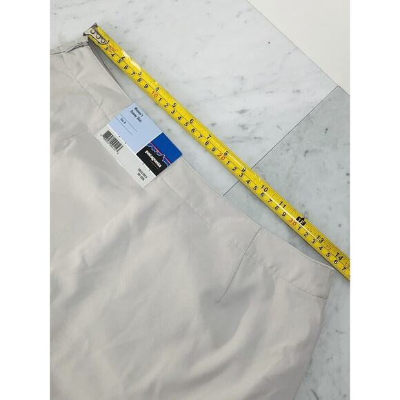 PATAGONIA Duway Skirt 8 Dove Grey Skort Built-In Shorts Zip Side Vents 58610 NWT - Picture 6 of 8